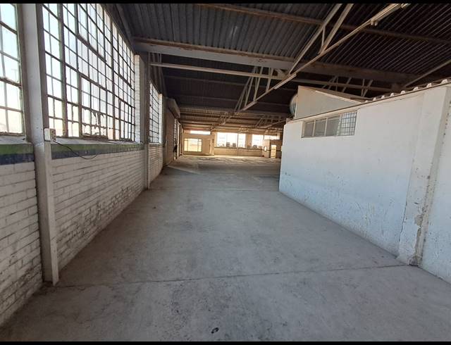 875M² WORKSHOP TO LET IN DUNCANVILLE